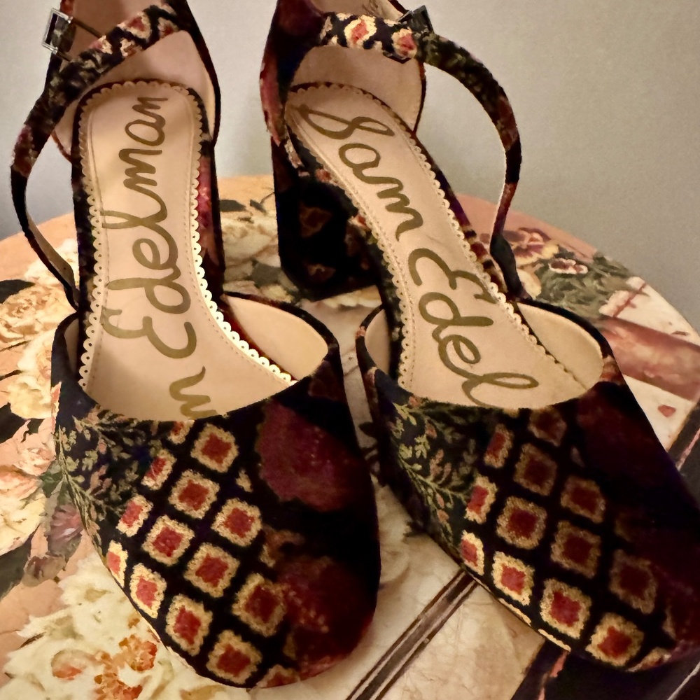 Sam Edelman Velvet block heels size 8 1/2